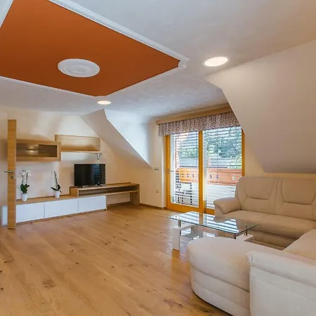 Ledrar Gostinjska kuća 3*