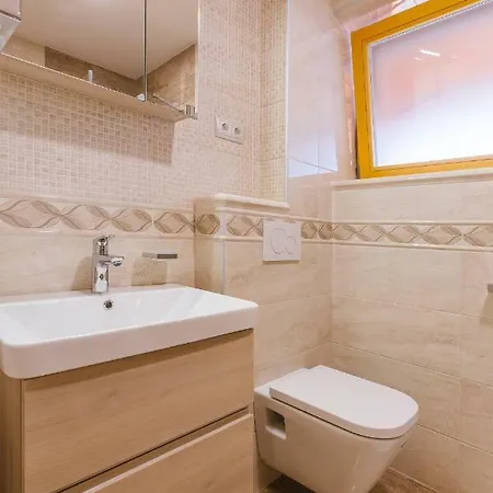 Ledrar Gostinjska kuća 3*