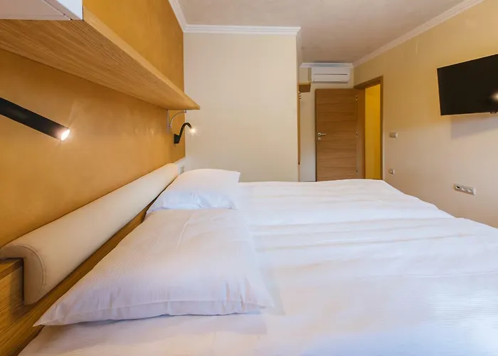 Ledrar بيت ضيافة